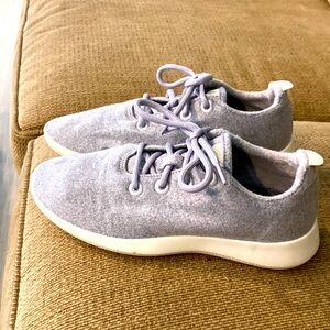 All Birds, gray wool, gray running shoes in excellent condition!